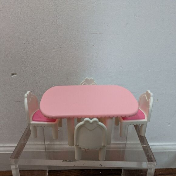 PLAYSKOOL Dollhouse Kitchen Pink Dining Room Table and Four Chairs - Picture 1 of 7